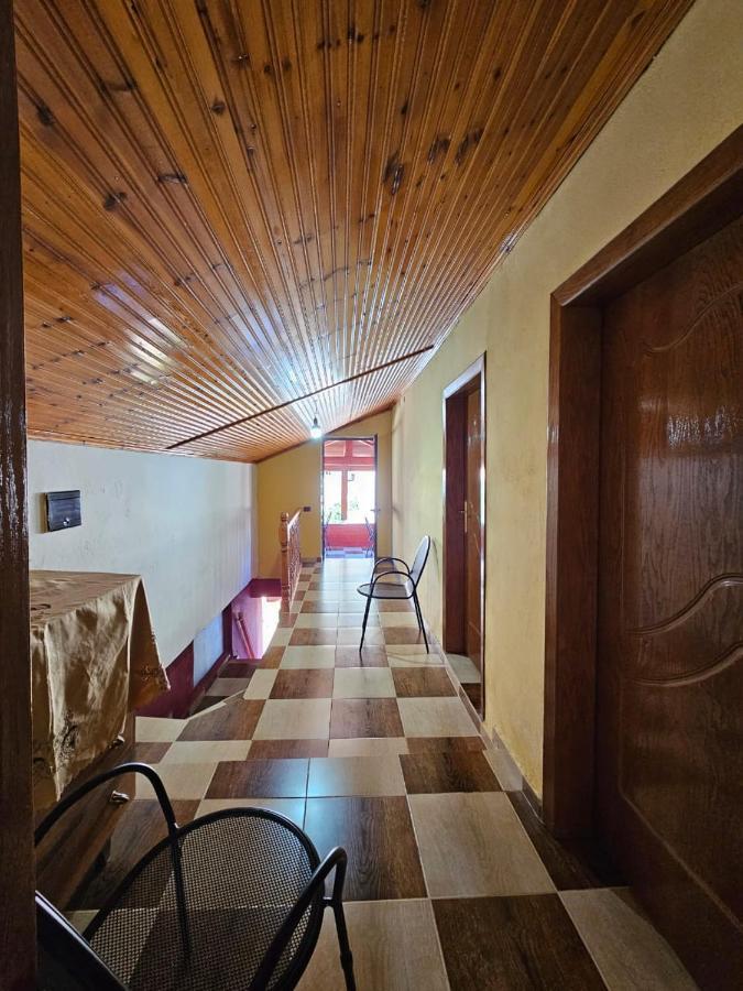 Hotel Castle - Inside,Voga Guesthause Krujë Exterior foto
